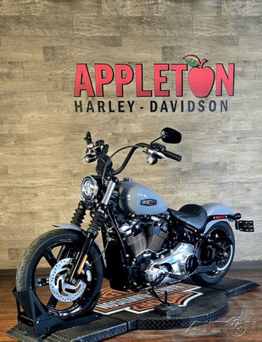 Street Bob®