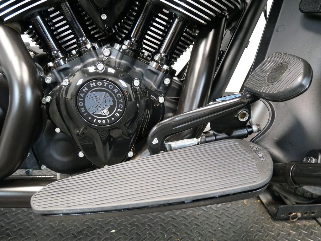 Roadmaster Dark Horse