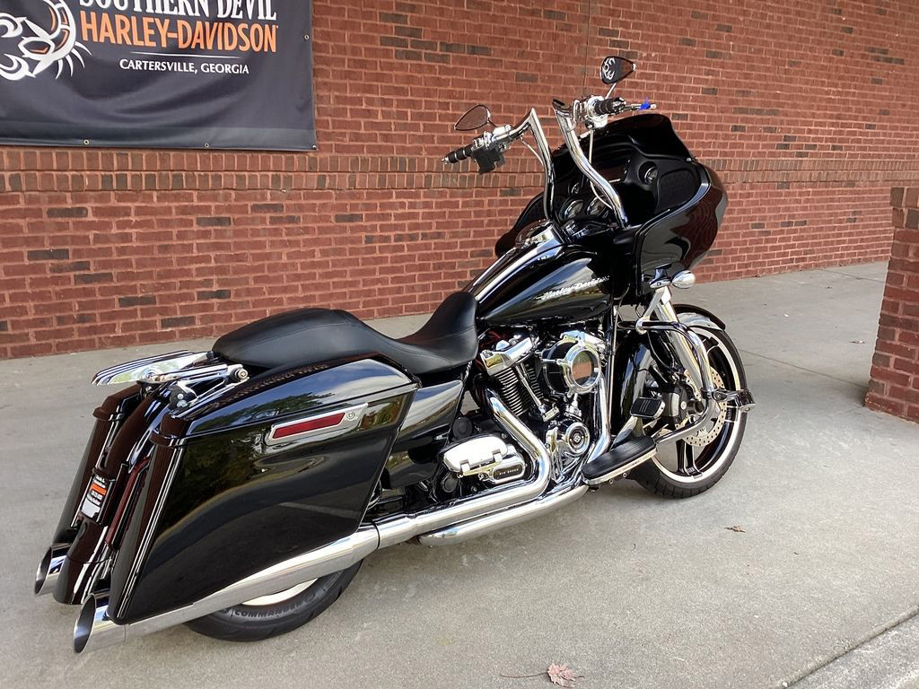 Road Glide®