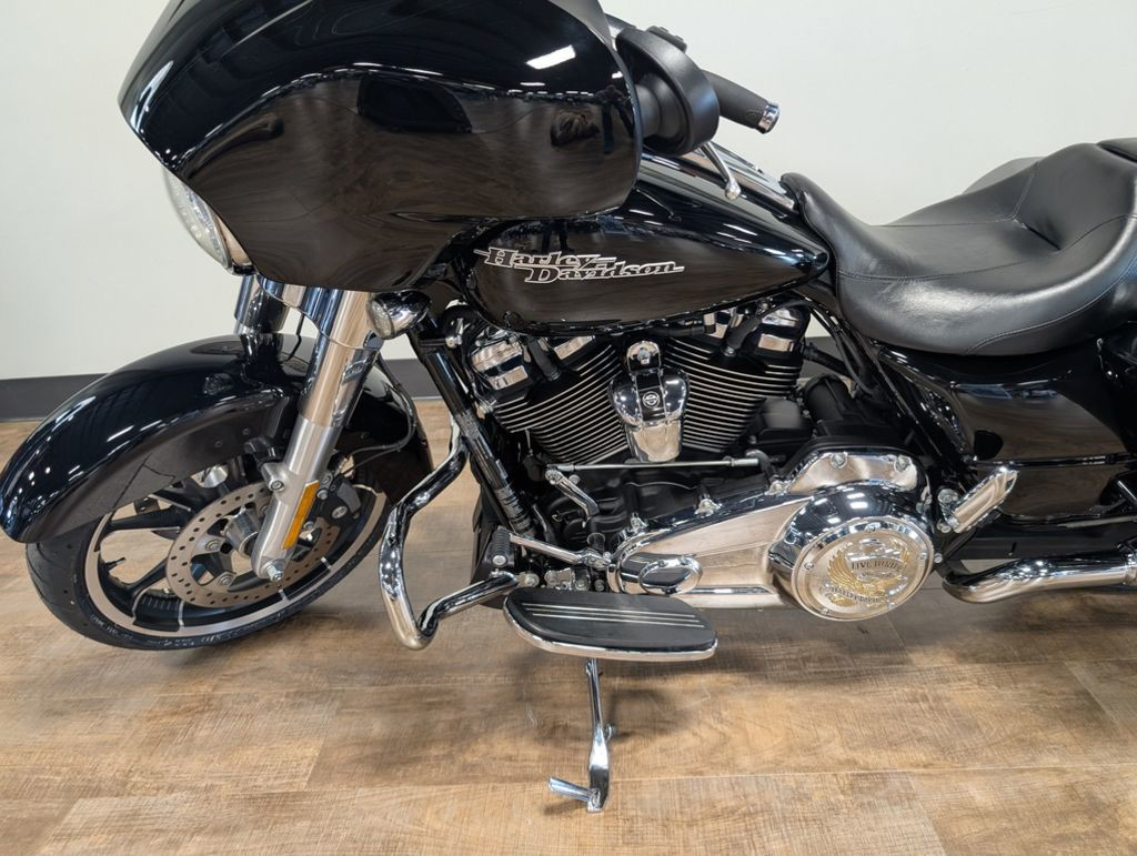 Street Glide®