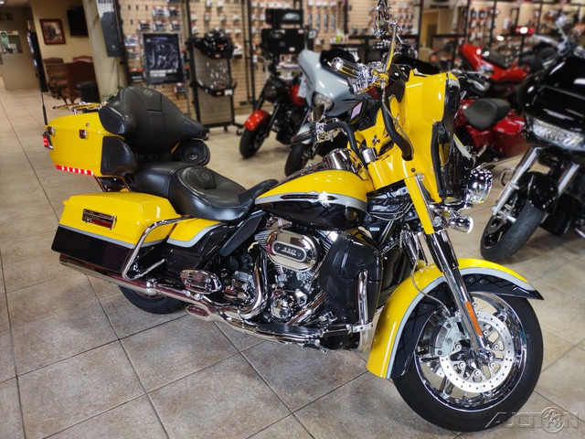 CVO® Ultra Classic® Electra Glide®