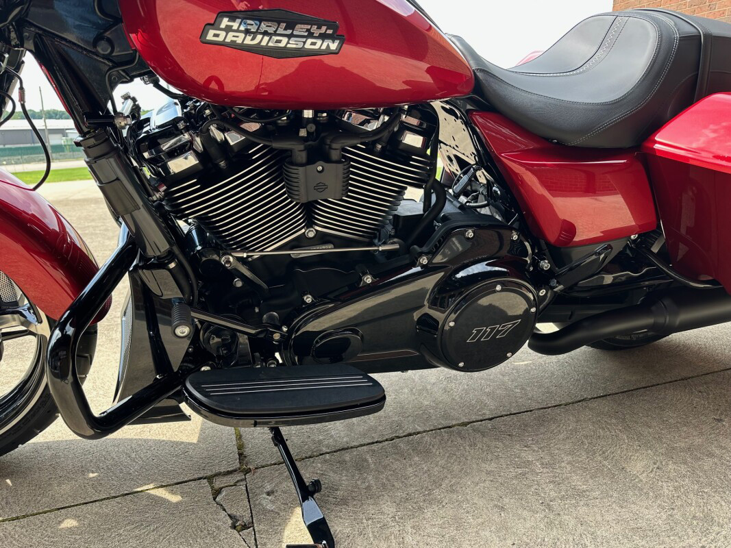 Street Glide®