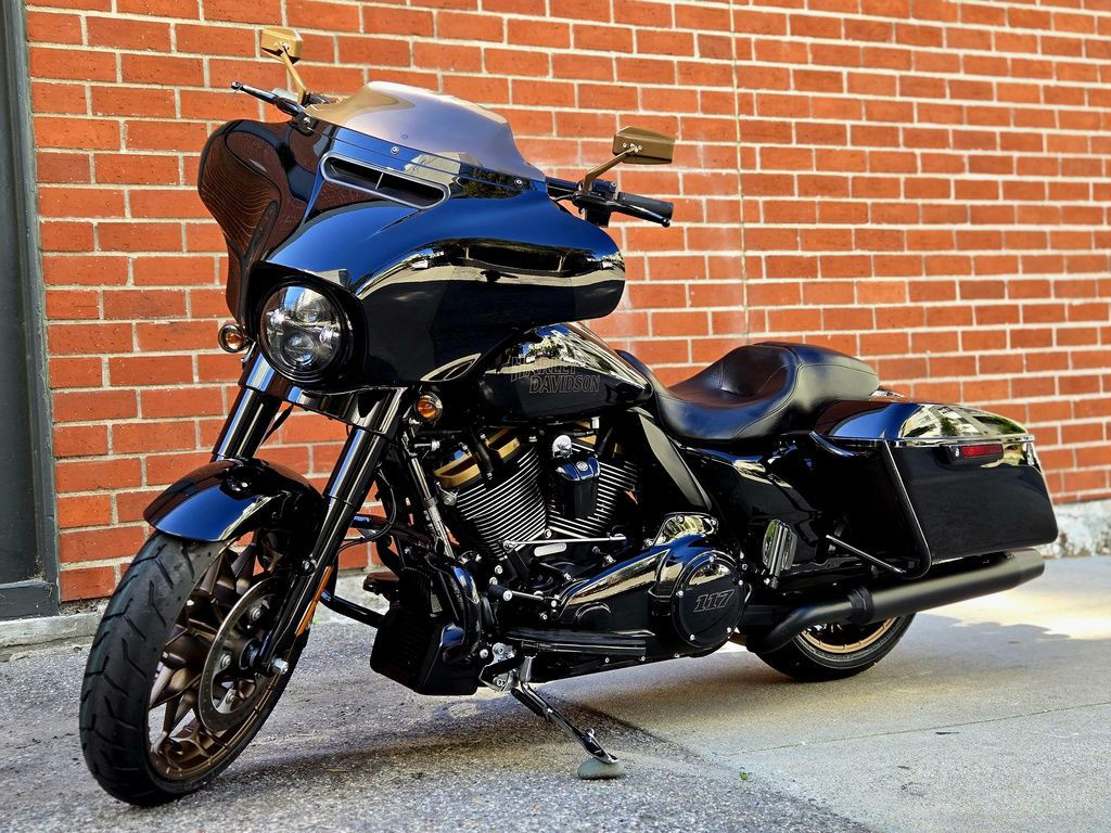 Street Glide® ST