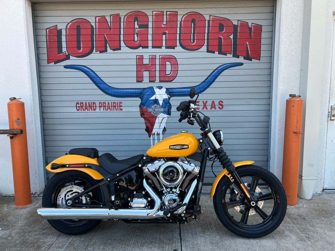 Street Bob®