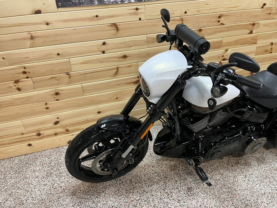 CVO® Pro Street Breakout®