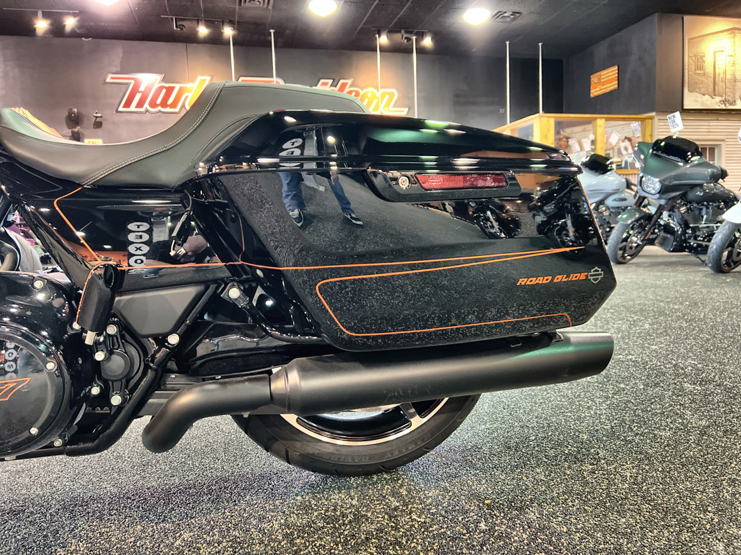 Road Glide®