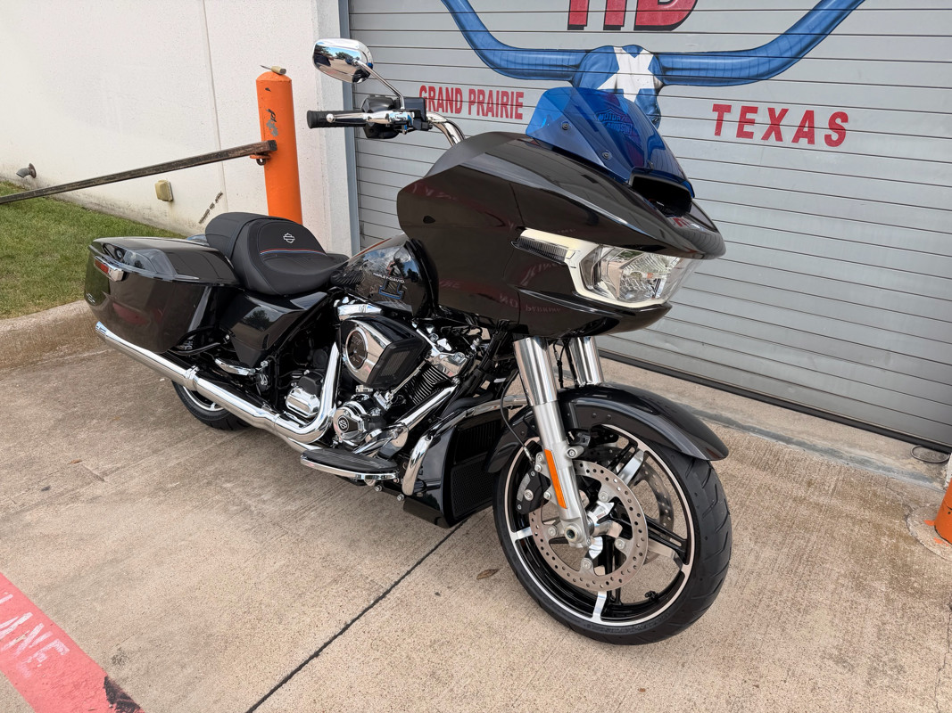 Road Glide®