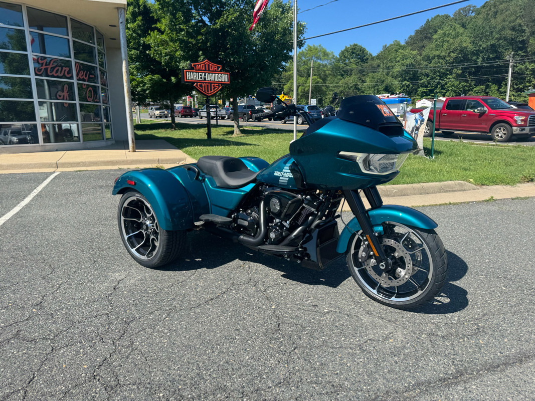 Road Glide® 3