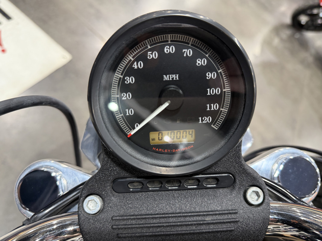 Sportster® 883 SuperLow®