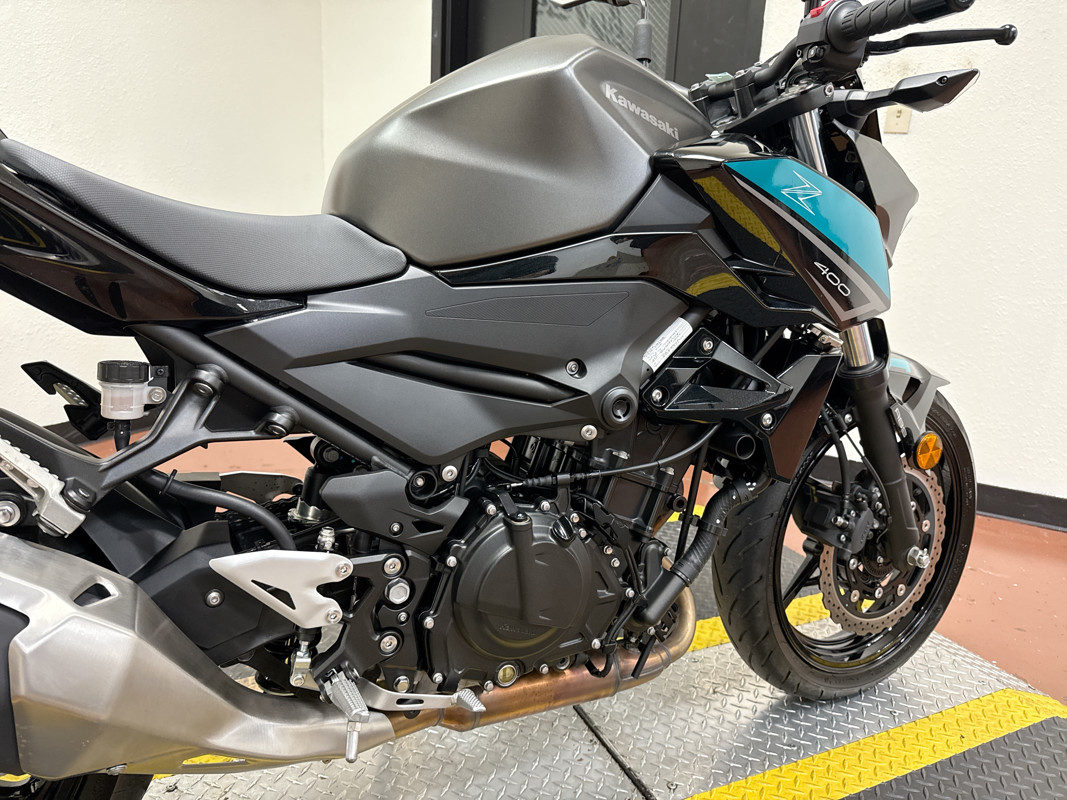 Z400 ABS
