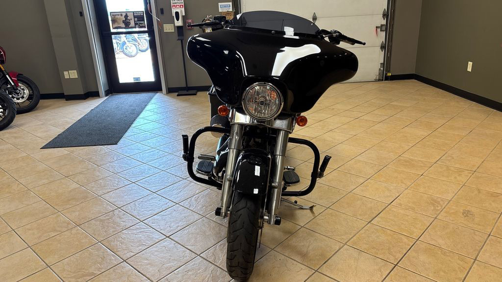 Street Glide®