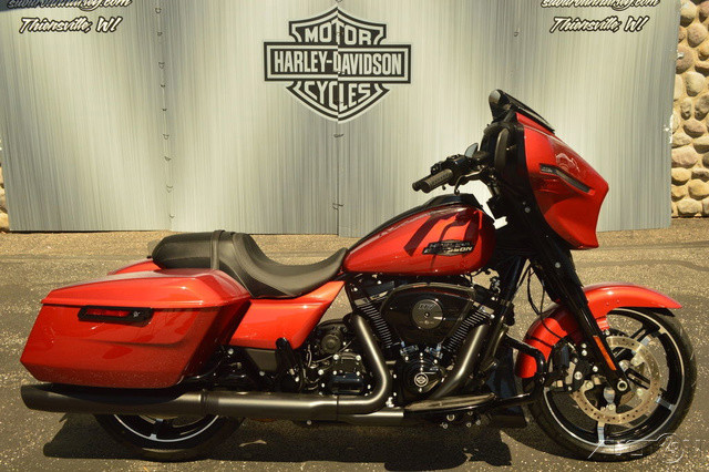 Street Glide®