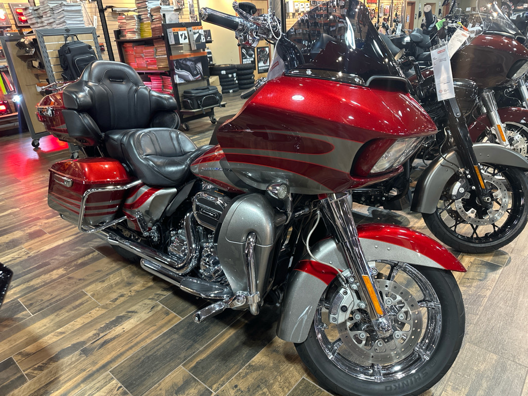 CVO® Road Glide® Ultra