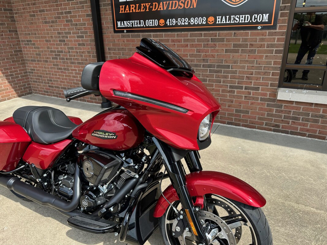 Street Glide®