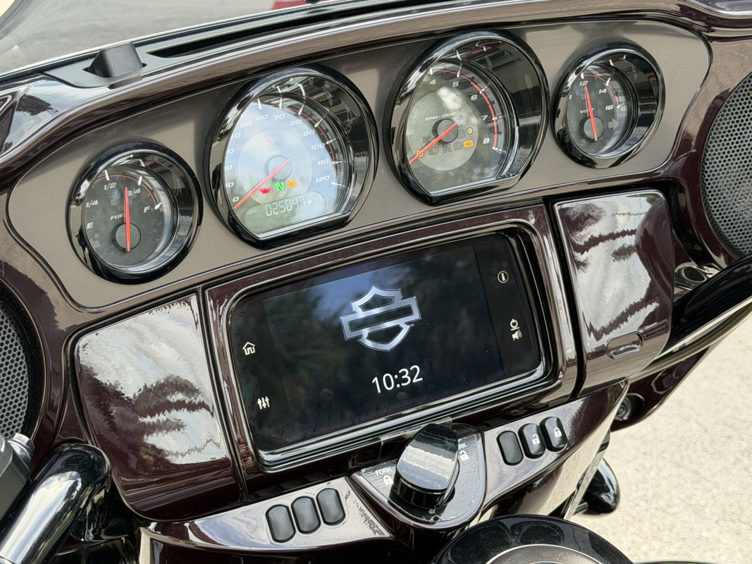 CVO® Street Glide®