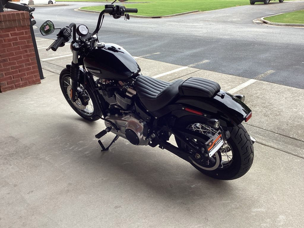 Street Bob®