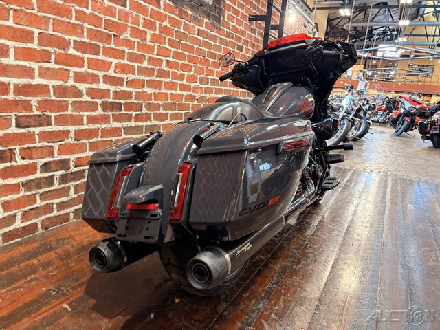 CVO® Street Glide® ST