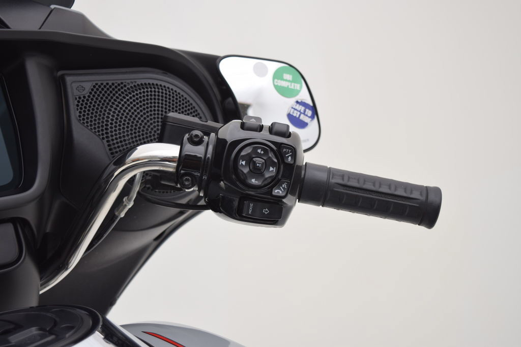 Street Glide®