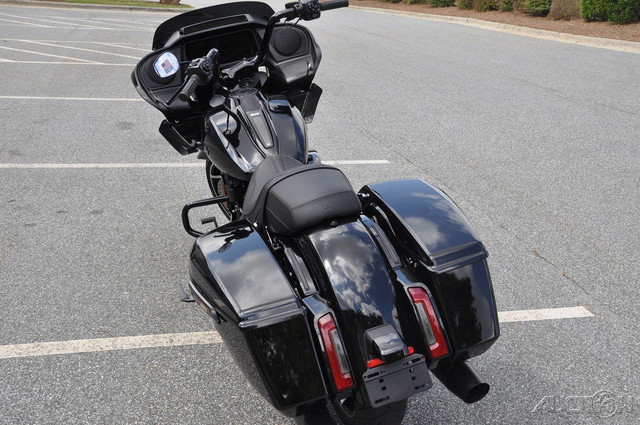Road Glide®