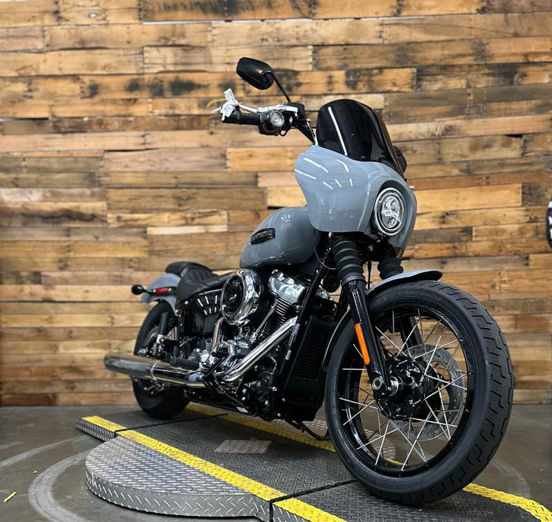 Street Bob®