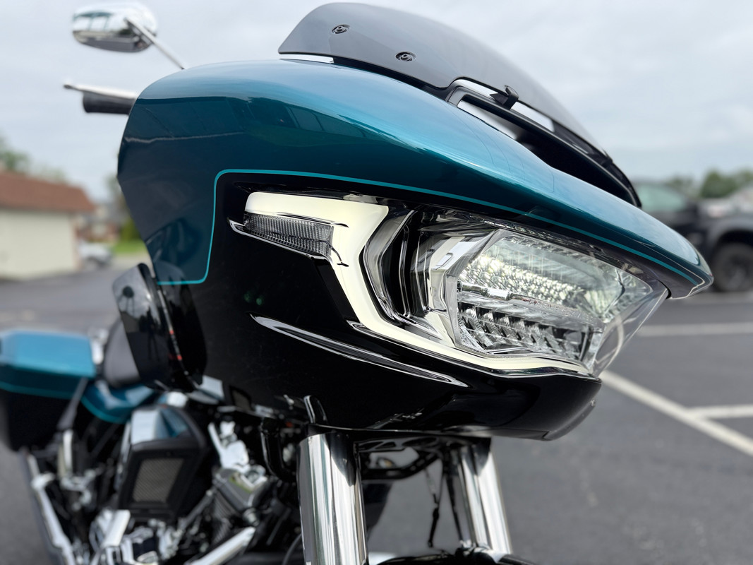 Road Glide®