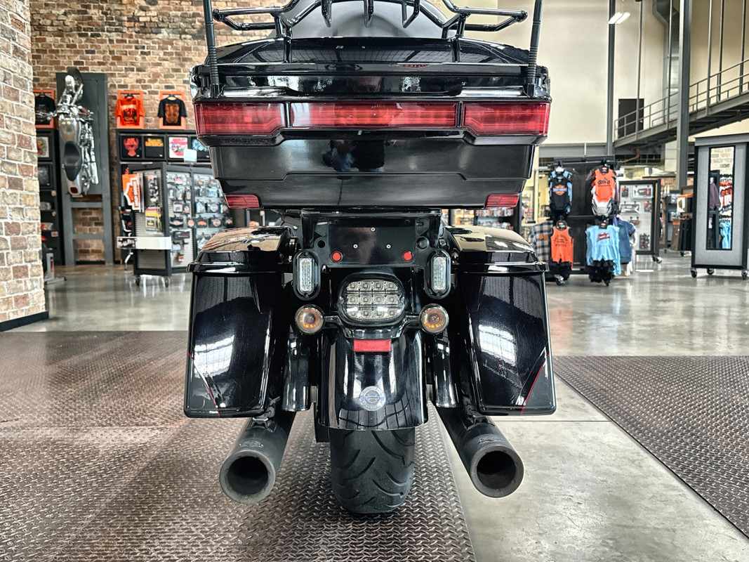 CVO® Ultra Classic® Electra Glide® 