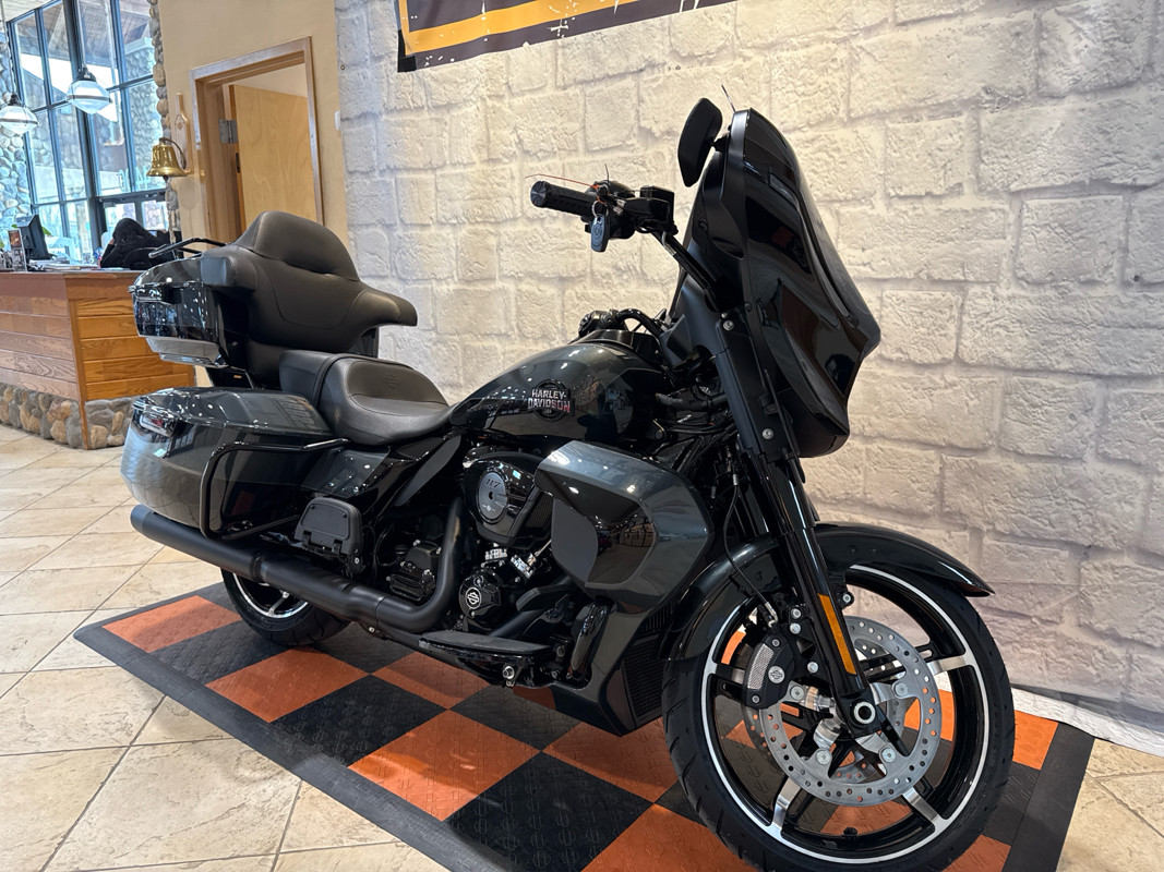 Street Glide® Ultra