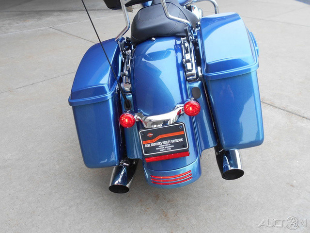 Street Glide®