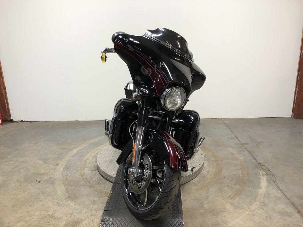 CVO™ Street Glide®