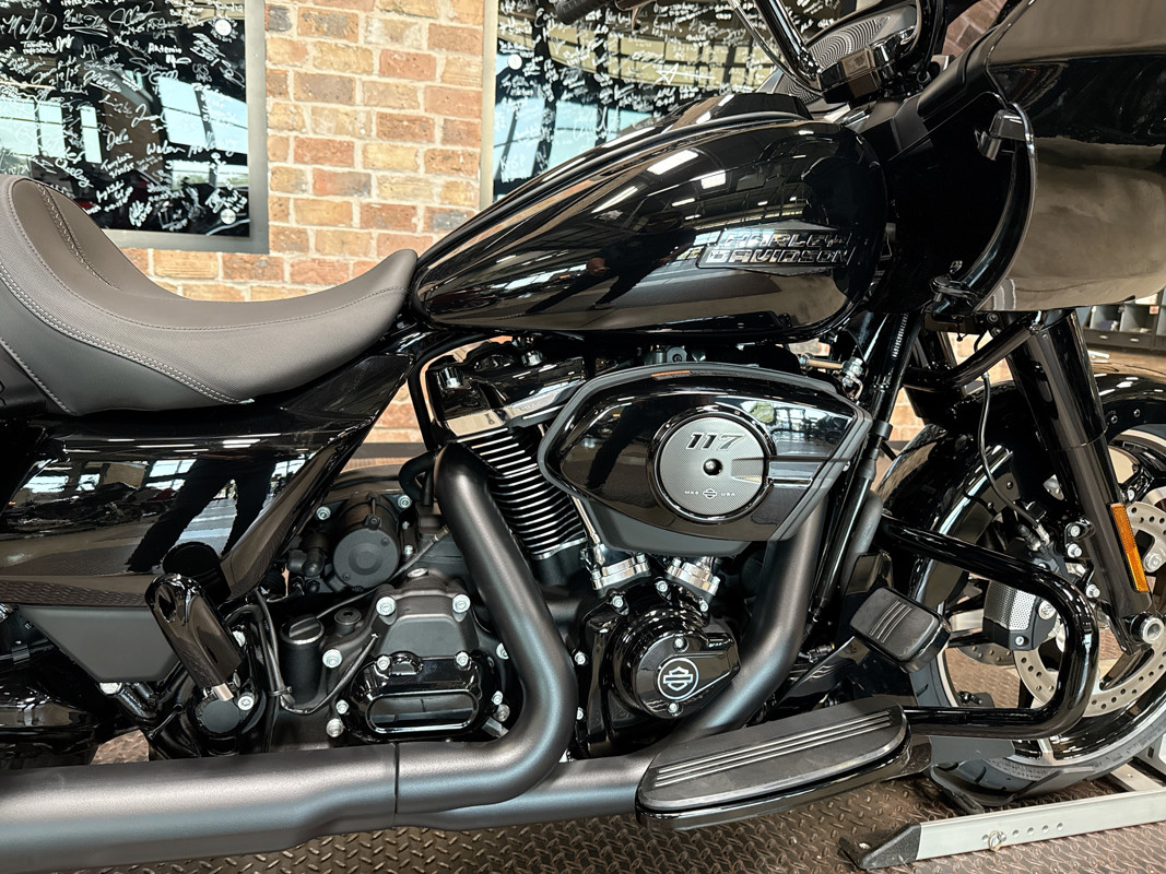 Road Glide®