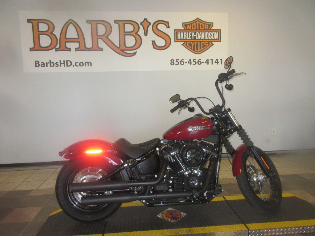 Street Bob®