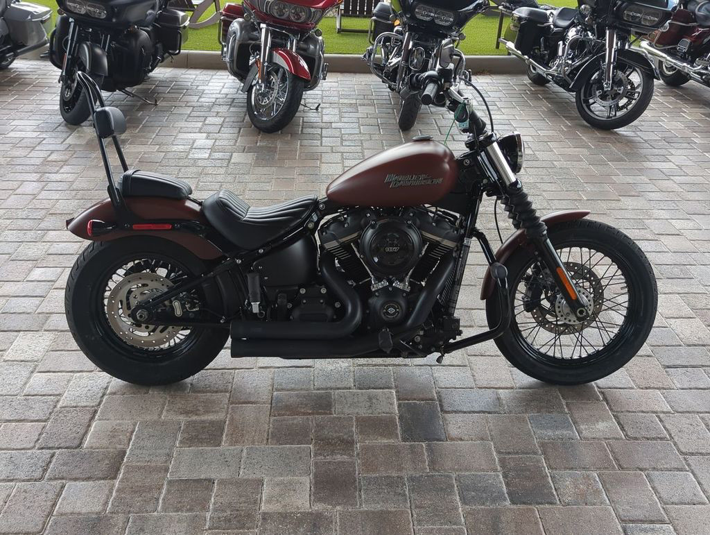 Softail® Street Bob®