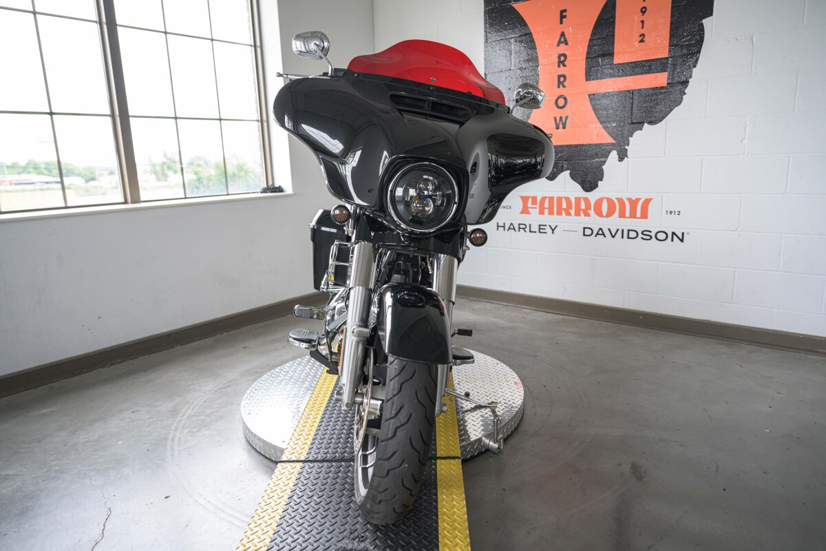 Street Glide®