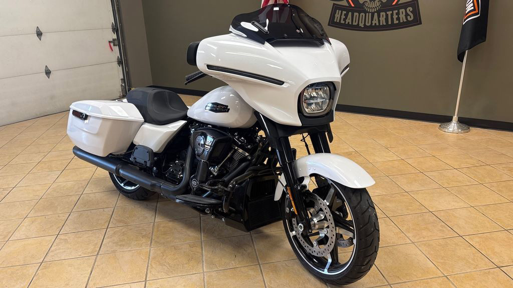 Street Glide®