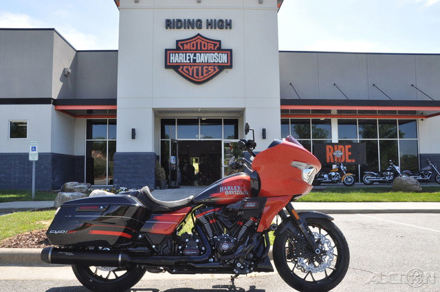 CVO® Road Glide® ST
