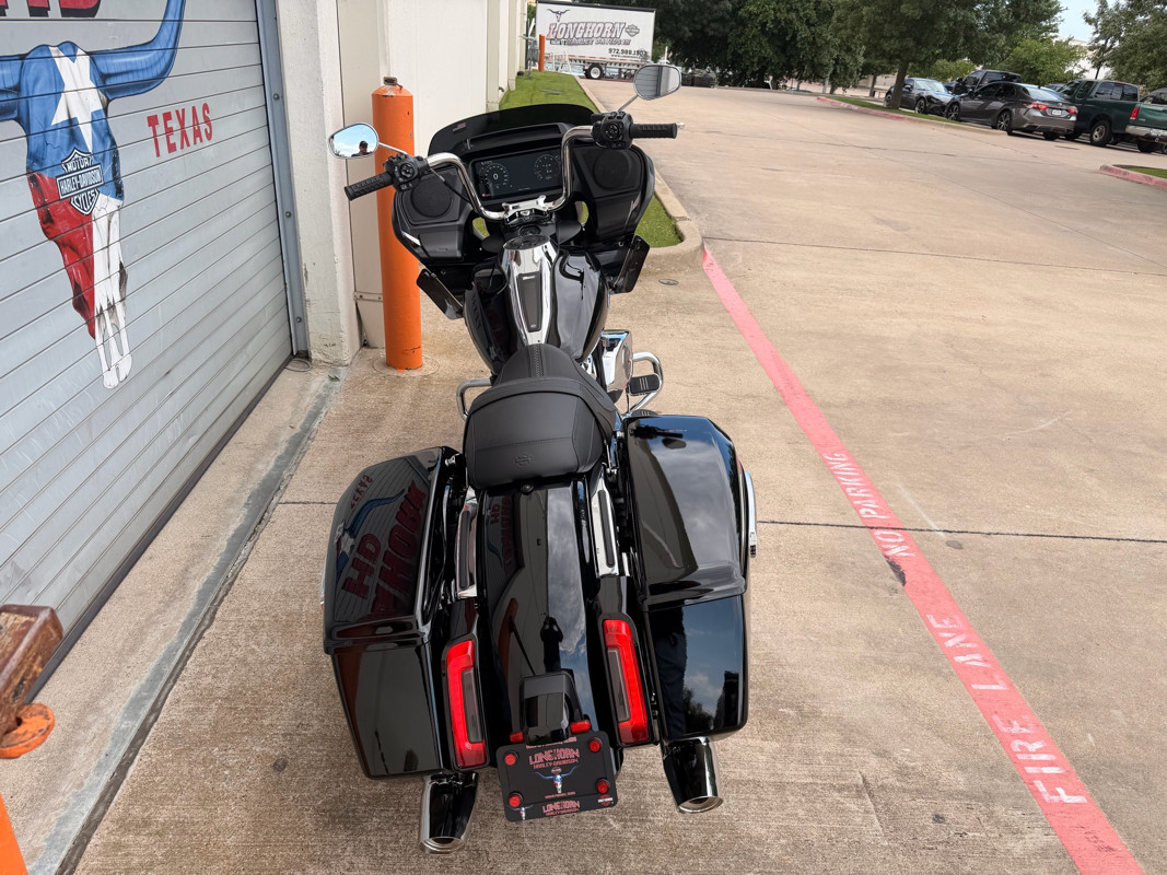 Road Glide®