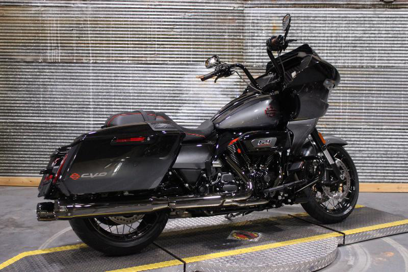 CVO® Road Glide®