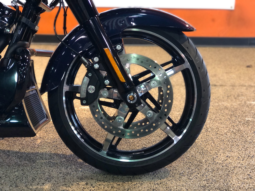 Road Glide®