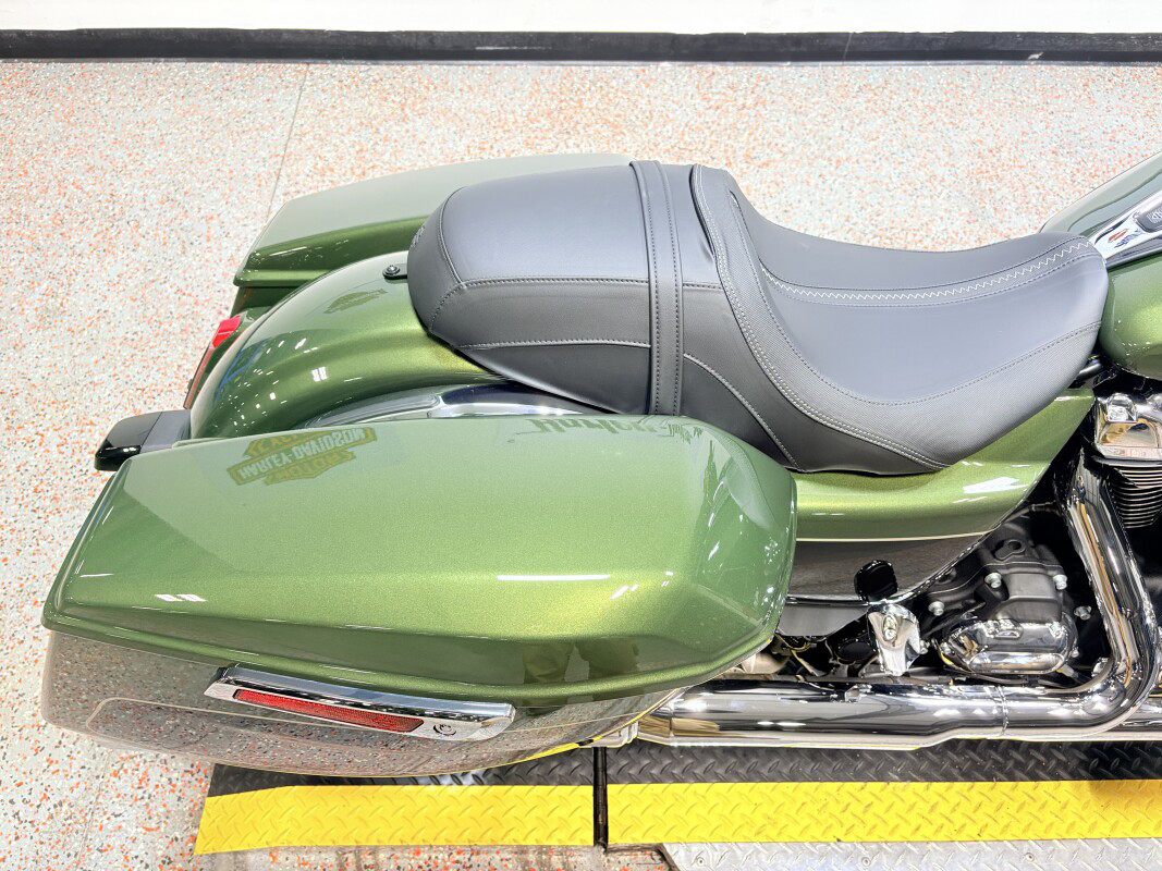 Street Glide®