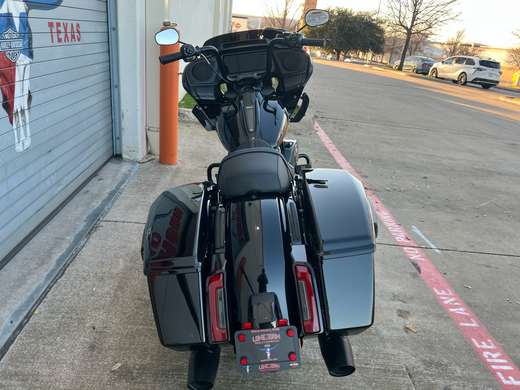Road Glide®