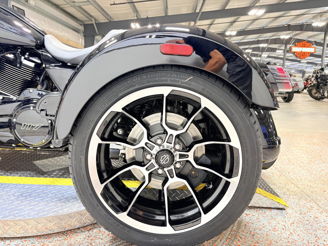 Road Glide® 3