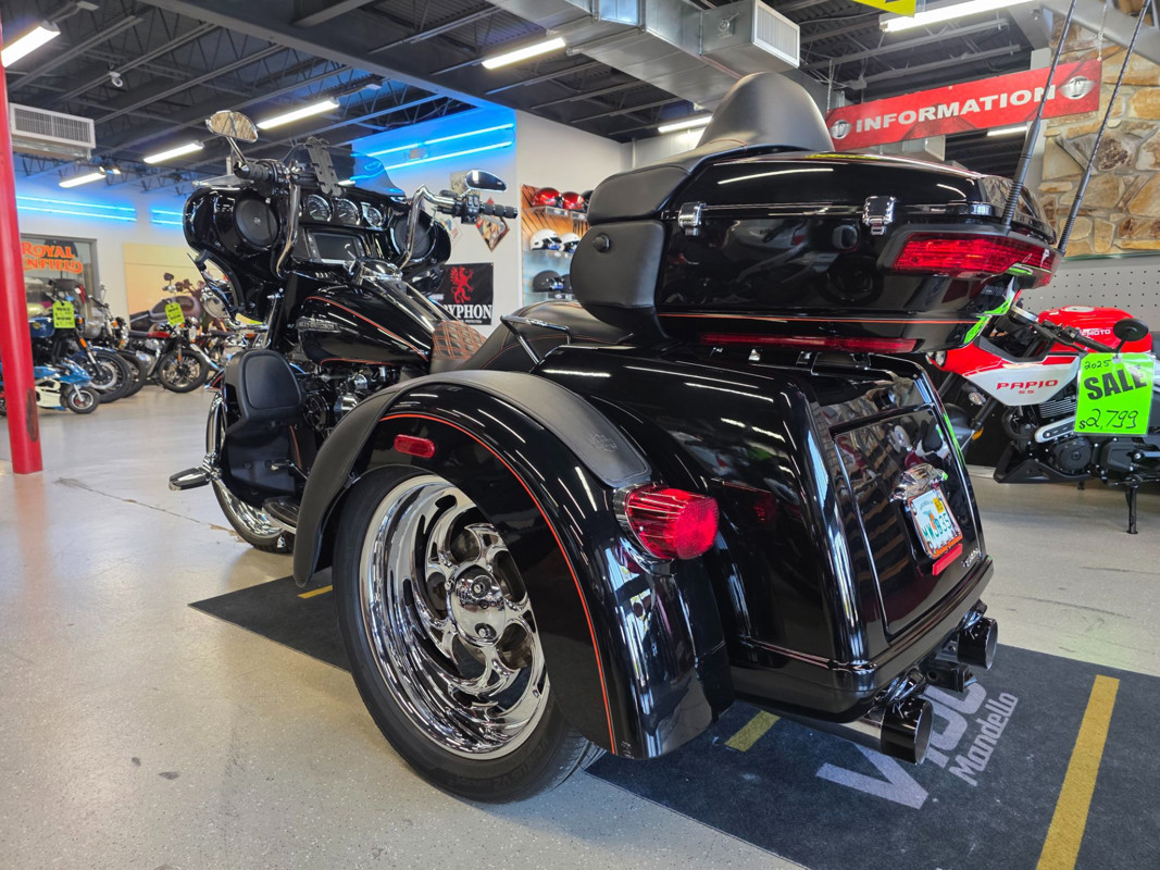 Tri Glide® Ultra Classic®