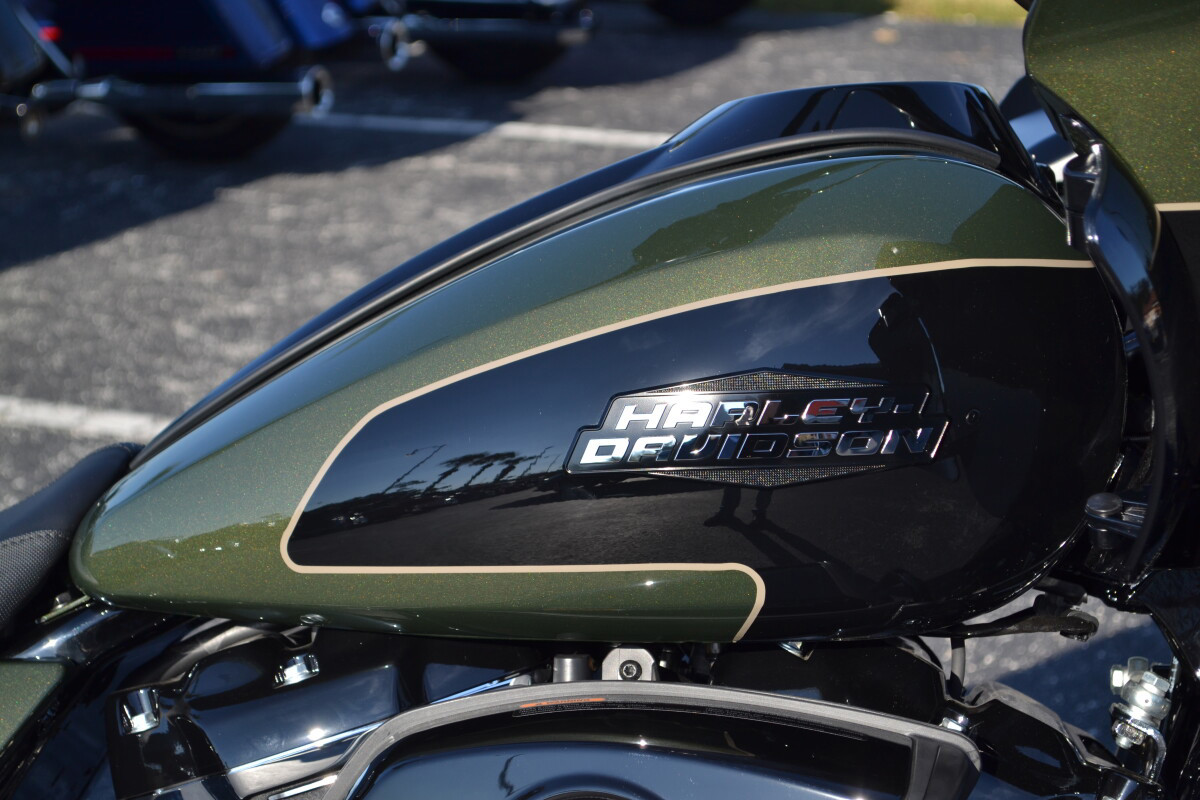 Road Glide®