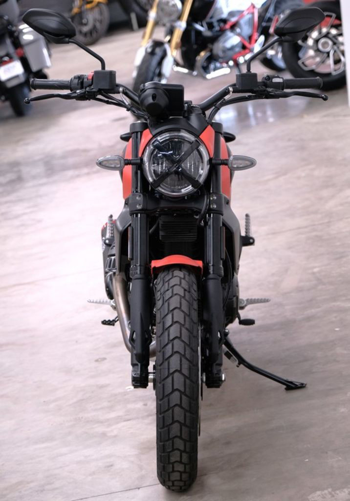 Scrambler Full Throttle ABS