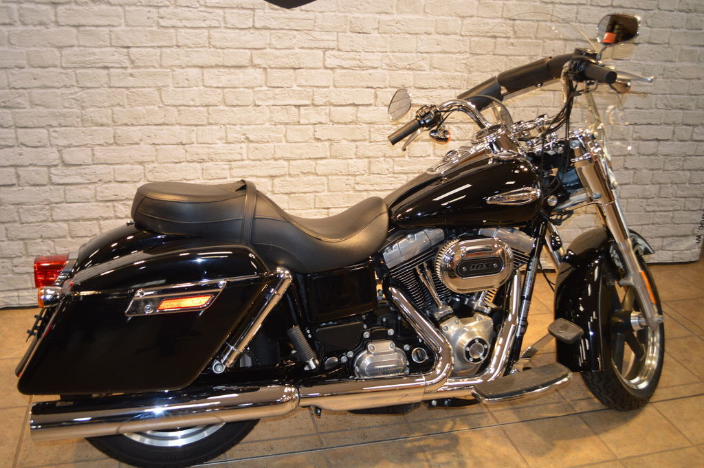 2016 HarleyDavidson® FLD Dyna® Switchback® for Sale in Oconomowoc, WI