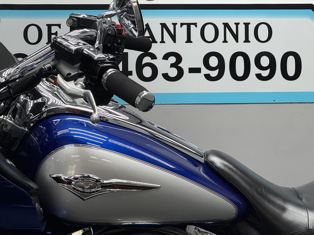 Vulcan 1700 Voyager ABS