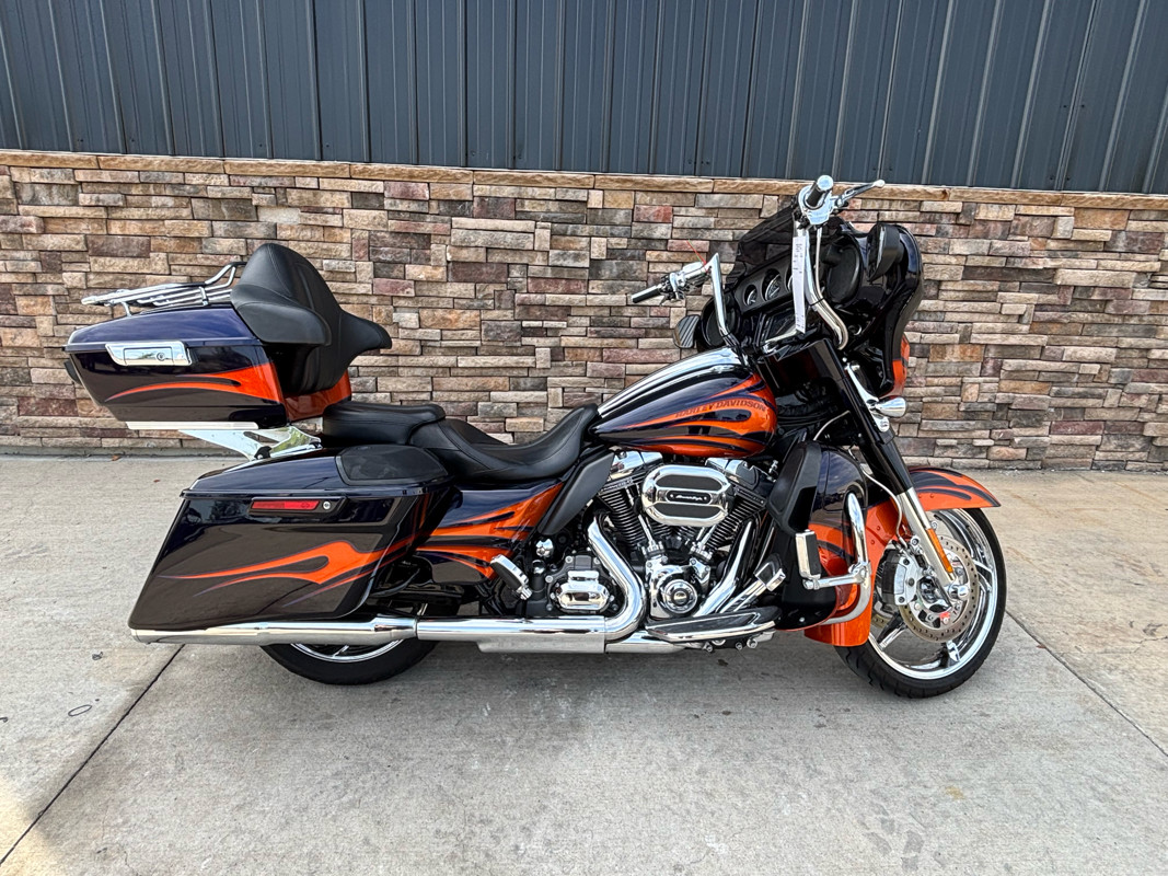 CVO® Street Glide®