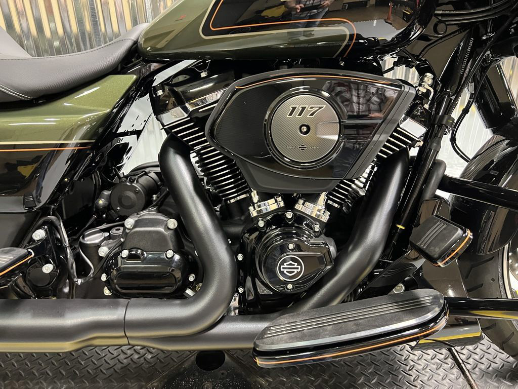 Street Glide®