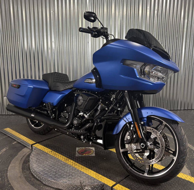 Road Glide®