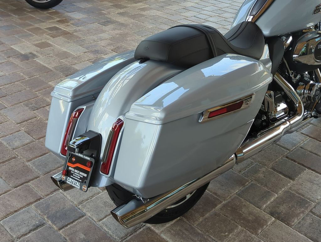 Street Glide®